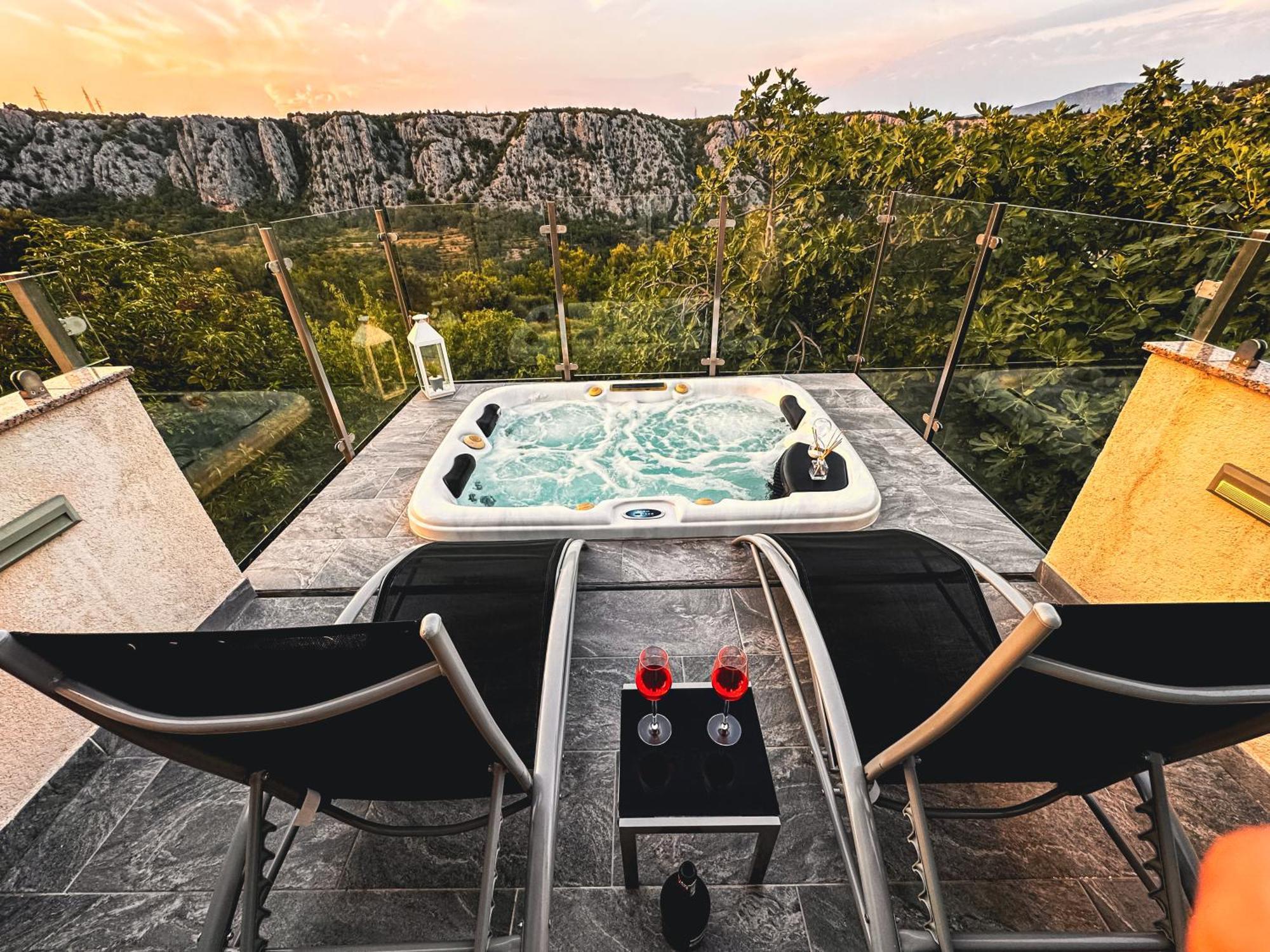 Summer House Nika With Jacuzzi Slime Dış mekan fotoğraf