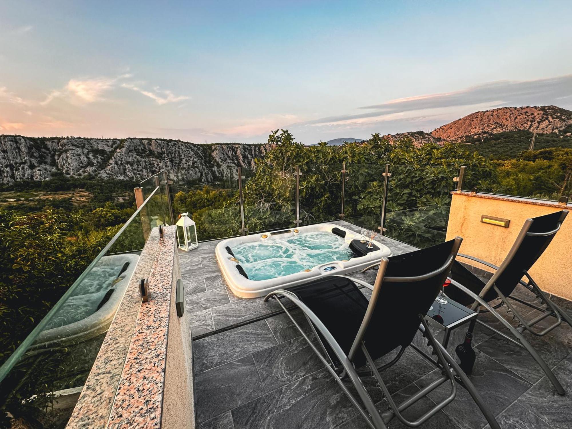 Summer House Nika With Jacuzzi Slime Dış mekan fotoğraf